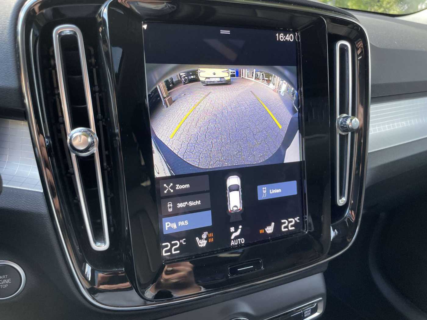 Volvo  B4 Geartronic Momentum Pro SHZ W-LAN LED