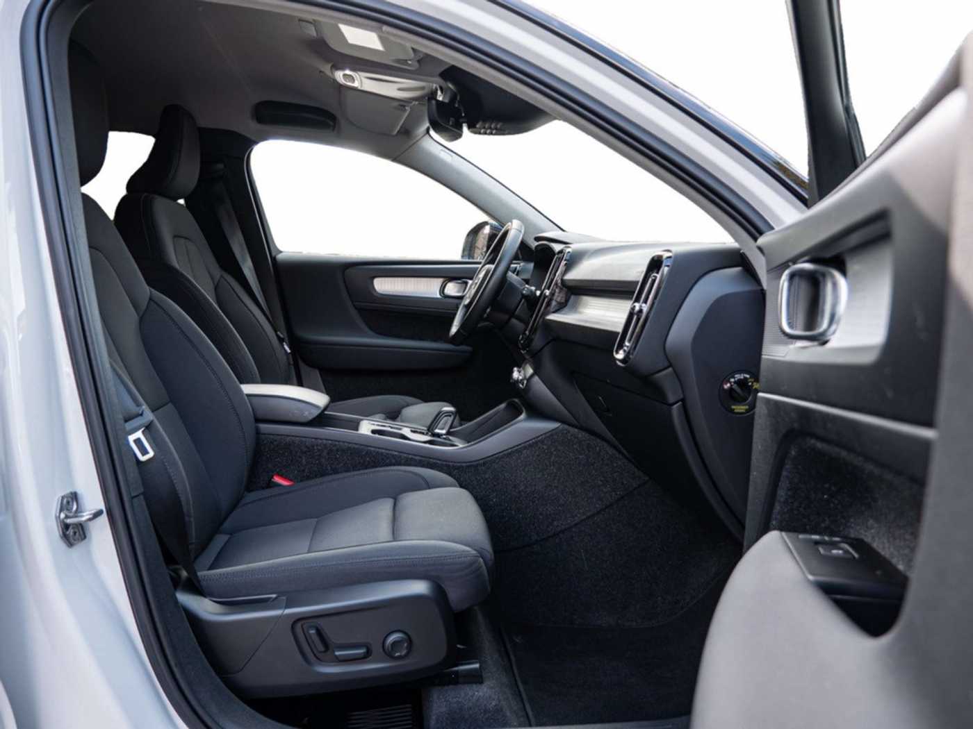 Volvo  T5 R-Design Expression Recharge ACC | AHK | BLIS | Licht- & Winter-Pak.