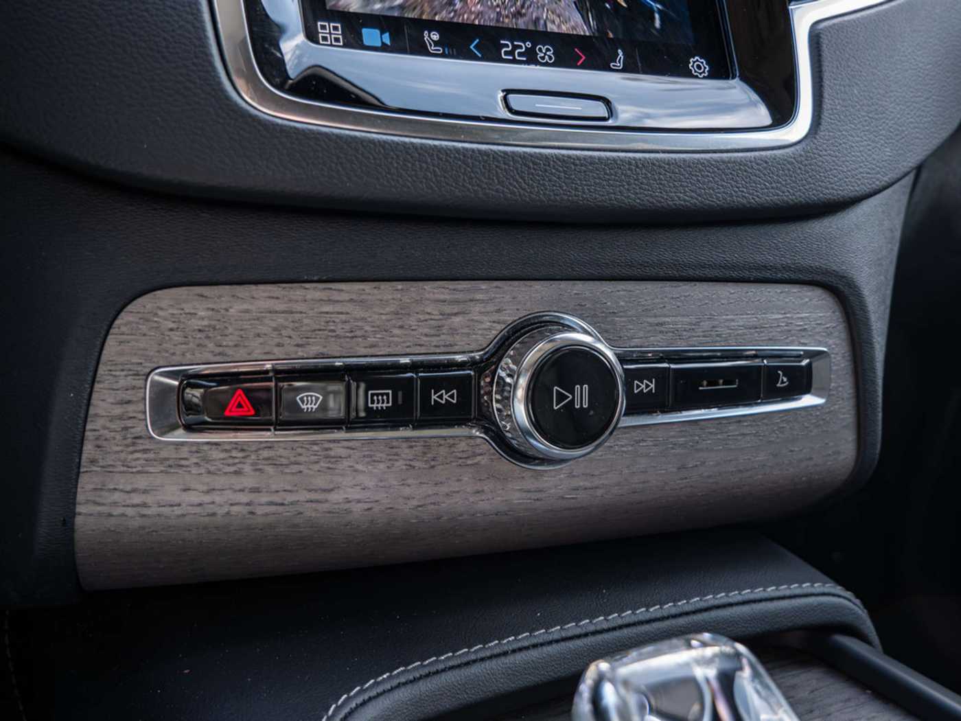 Volvo  T8 Ultimate Dark Recharge Plug-In Hybrid AWD