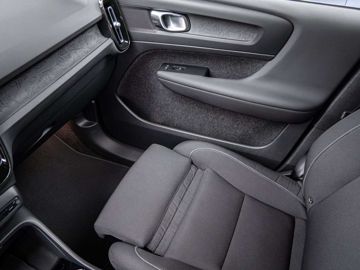 Volvo  TWIN Core Recharge Pure Electric AWD