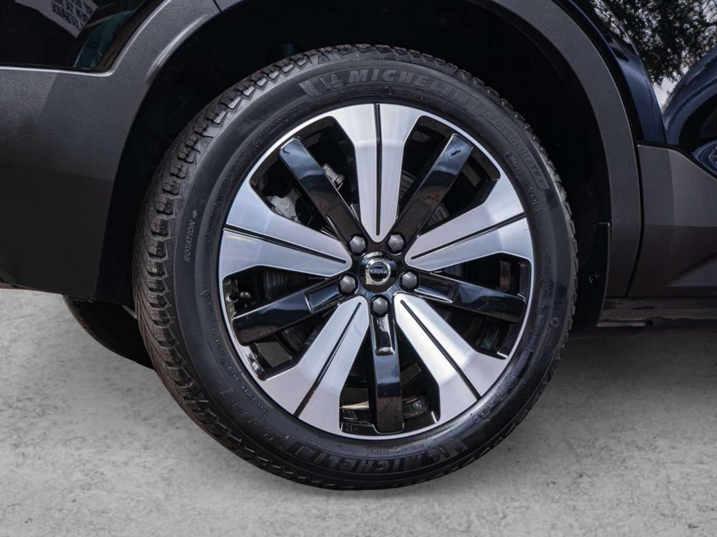 Volvo  TWIN Core Recharge Pure Electric AWD