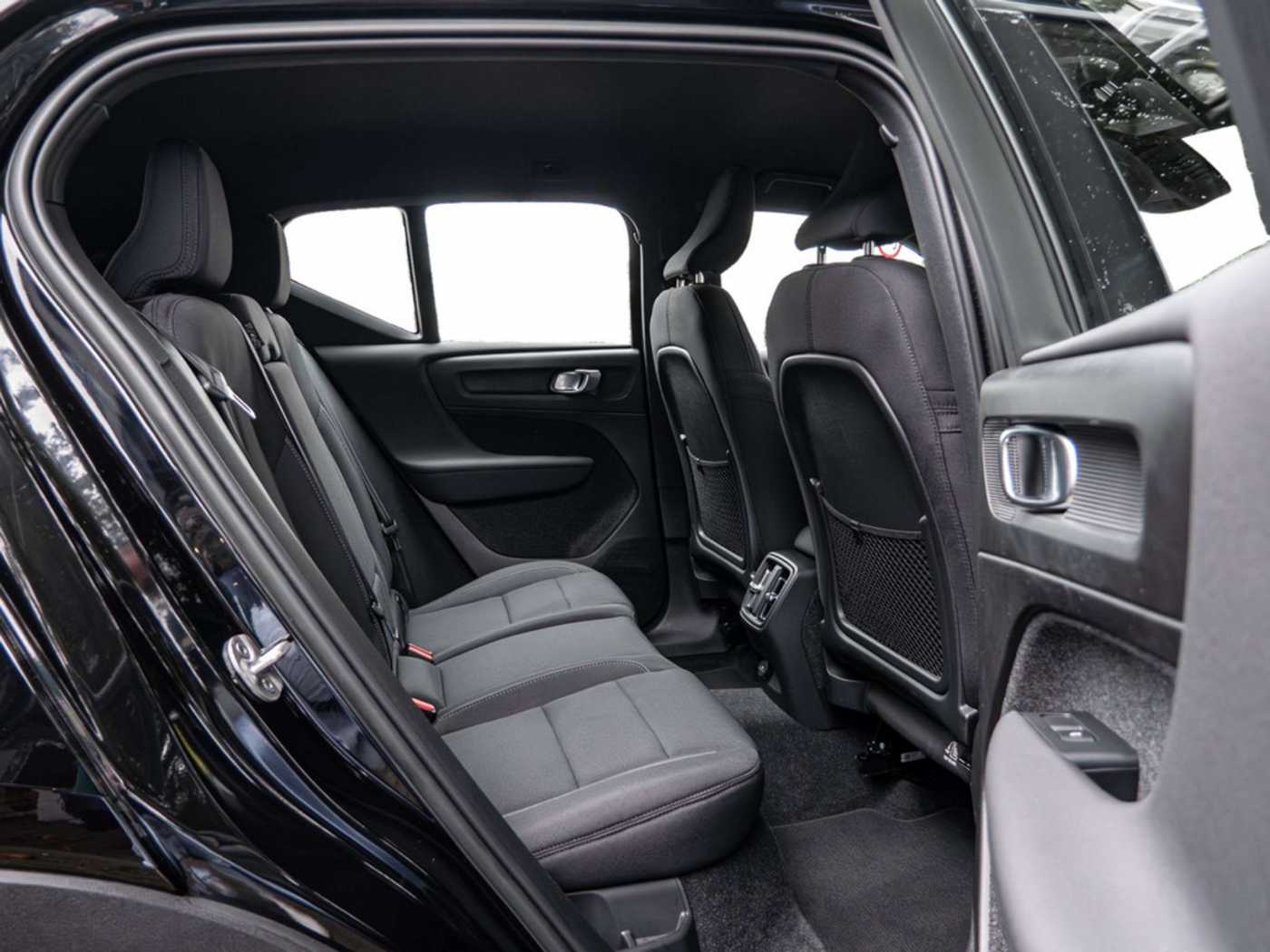 Volvo  TWIN Core Recharge Pure Electric AWD