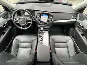 Volvo  D5 AWD Momentum SEHR GEPFLEGT | LICHT-PAKET | KAME