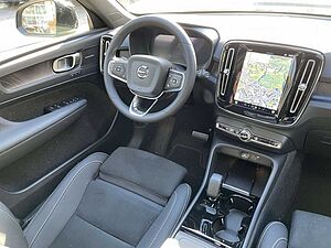 Volvo  Twin Motor AWD Ultra Black Edition