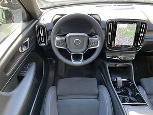 Volvo  Twin Motor AWD Ultra Black Edition