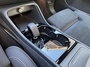 Volvo  Twin Motor AWD Ultra Black Edition