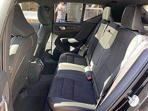 Volvo  Twin Motor AWD Ultra Black Edition