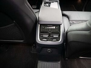 Volvo  T8 AWD Recharge Plug-In Hybrid Plus Bright