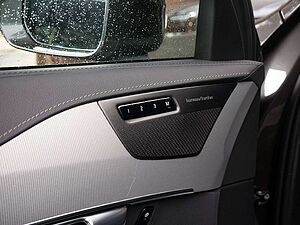 Volvo  T8 AWD Recharge Plug-In Hybrid Plus Bright