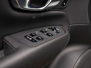 Volvo  T8 AWD Recharge Plug-In Hybrid Plus Bright