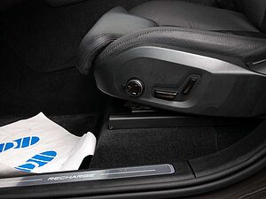 Volvo  T8 AWD Recharge Plug-In Hybrid Plus Bright