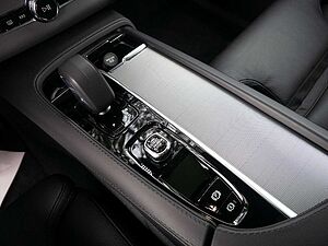 Volvo  T8 AWD Recharge Plug-In Hybrid Plus Bright