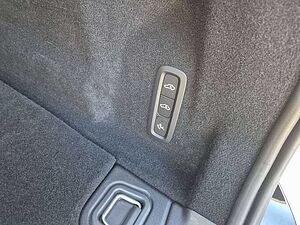 Volvo  T6 AWD Recharge Plug-In Hybrid Plus Dark