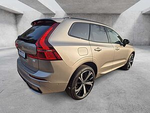 Volvo  T8 AWD Recharge Plug-In Hybrid Ultra Dark
