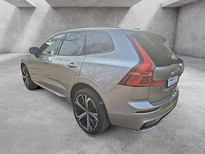 Volvo  T8 AWD Recharge Plug-In Hybrid Ultra Dark