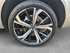 Volvo  T8 AWD Recharge Plug-In Hybrid Ultra Dark