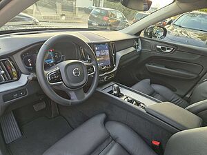 Volvo  T8 AWD Recharge Plug-In Hybrid Ultra Dark