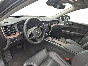 Volvo  T8 AWD Recharge Plug-In Hybrid Ultra Dark