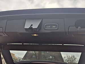 Volvo  T8 AWD Recharge Plug-In Hybrid Ultra Dark