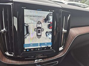Volvo  T8 AWD Recharge Plug-In Hybrid Ultra Dark