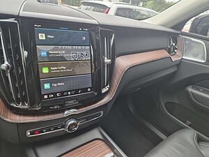 Volvo  T8 AWD Recharge Plug-In Hybrid Ultra Dark