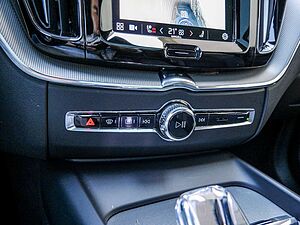 Volvo  T8 Recharge Plus Dark Plug-In Hybrid AWD