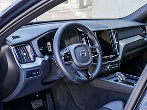 Volvo  T8 Recharge Plus Dark Plug-In Hybrid AWD