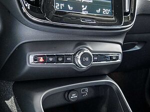 Volvo  T4 Recharge Inscription Expression Plug-In Hybrid
