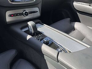 Volvo  T8 Plus Bright Recharge Plug-In Hybrid AWD