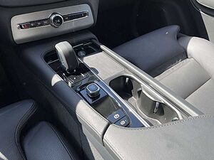 Volvo  T8 Plus Bright Recharge Plug-In Hybrid AWD