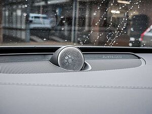 Volvo  T8 Ultra Bright Recharge Plug-In Hybrid AWD