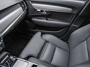 Volvo  T8 Ultimate Dark Recharge Plug-In Hybrid AWD