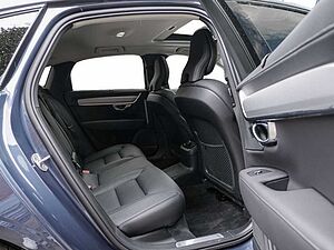 Volvo  T8 Ultimate Dark Recharge Plug-In Hybrid AWD