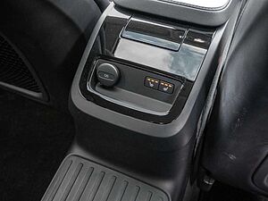 Volvo  T8 Ultimate Dark Recharge Plug-In Hybrid AWD