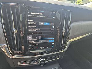 Volvo  T8 Ultimate Dark Recharge Plug-In Hybrid AWD