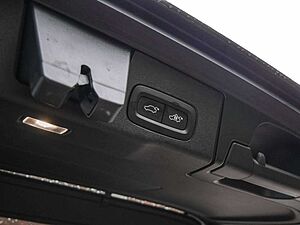Volvo  T8 Plus Dark Recharge Plug-In Hybrid AWD