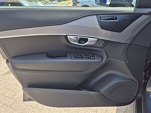 Volvo  T8 Plus Bright Recharge Plug-In Hybrid AWD