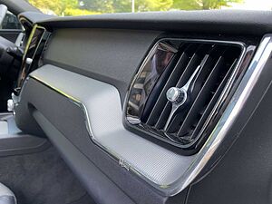 Volvo  T6 AWD Recharge R-Design LONG RANGE | AHK | 360° |