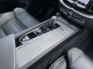 Volvo  T6 AWD Recharge R-Design LONG RANGE | AHK | 360° |