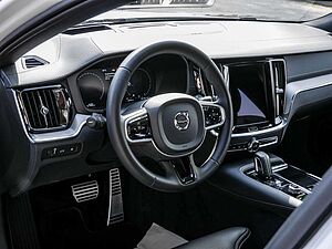 Volvo  T8 Recharge Plug-In Hybrid AWD Plus Dark