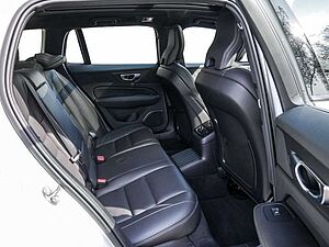 Volvo  T8 Recharge Plug-In Hybrid AWD Plus Dark