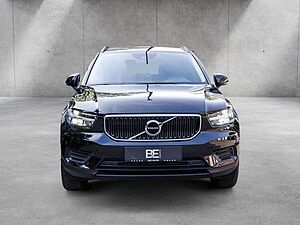 Volvo  T2 Momentum Core 2WD