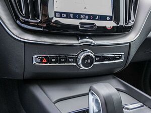 Volvo  Recharge T6 AWD Plus Dark LED PANO 360°