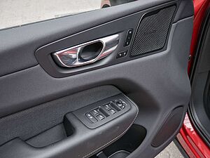 Volvo  T6 R Design Recharge Plug-In Hybrid AWD