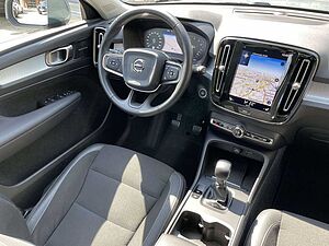 Volvo  T3 Momentum Pro KAMERA | HARMAN/KARDON | WINTER-PA