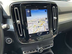 Volvo  T3 Momentum Pro KAMERA | HARMAN/KARDON | WINTER-PA