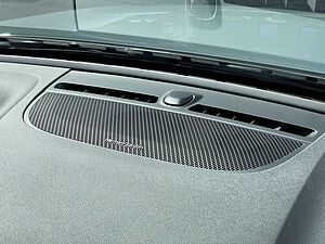 Volvo  T3 Momentum Pro KAMERA | HARMAN/KARDON | WINTER-PA