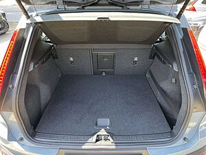 Volvo  T3 Momentum Pro KAMERA | HARMAN/KARDON | WINTER-PA
