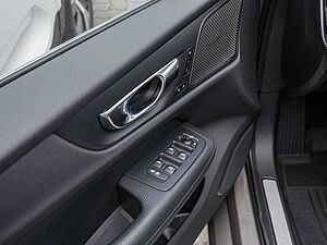 Volvo  T4 Geartronic Inscription W-LAN AHK LED
