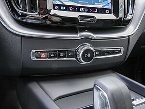 Volvo  Momentum Pro KLIMA SHZ KAMERA FACEL. LED